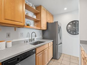 320 Vallejo Drive 22, Millbrae CA 94030