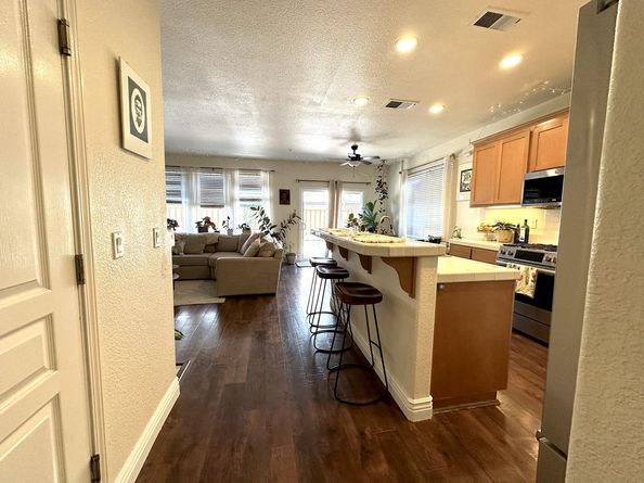 718 Roble Street, Watsonville CA 95076