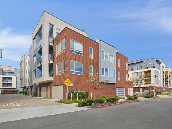 1058 Foster Square Lane 204, Foster City CA 94404