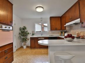 20087 Pacifica Drive, Cupertino CA 95014