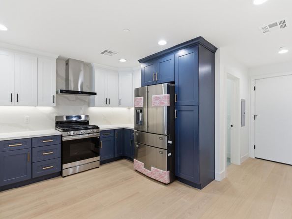 560 El Camino Real 207, San Carlos CA 94070