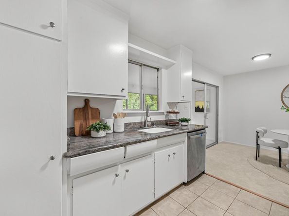 1369 Phelps Avenue 9, San Jose CA 95117