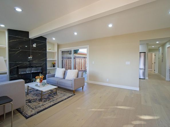 744 Hamilton Lane, Santa Clara CA 95051
