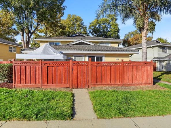 5701 Calmor 2, San Jose CA 95123