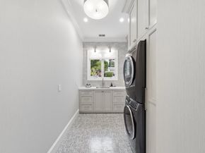 530 Barbara Way, Hillsborough CA 94010