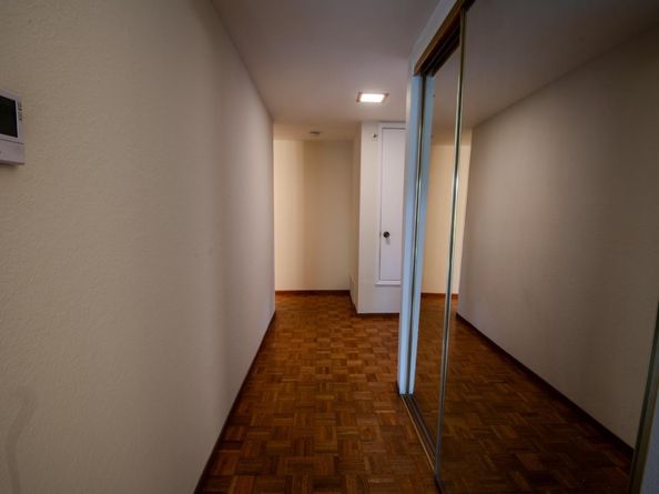 3350 La Mesa Drive 9, San Carlos CA 94070