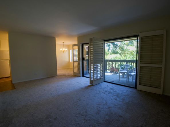 3350 La Mesa Drive 9, San Carlos CA 94070