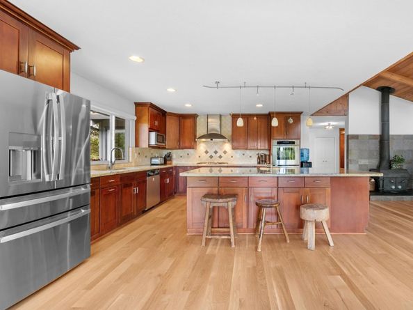 1044 Pleasant Valley Road, Aptos CA 95003