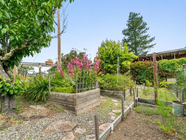 1044 Pleasant Valley Road, Aptos CA 95003