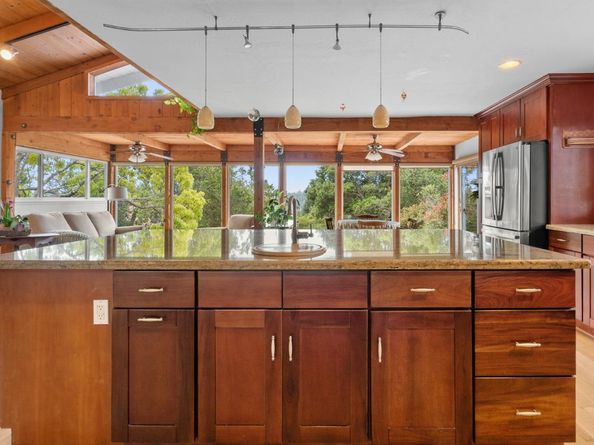 1044 Pleasant Valley Road, Aptos CA 95003