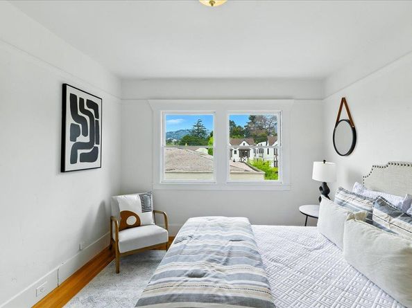 5555 Carlton Street, Oakland CA 94618