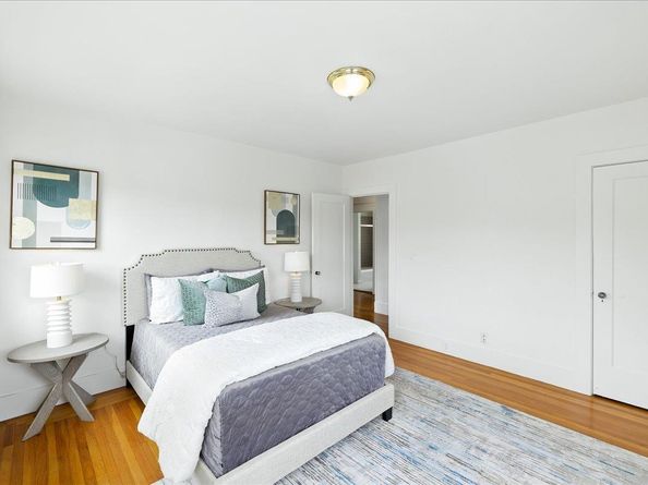 5555 Carlton Street, Oakland CA 94618