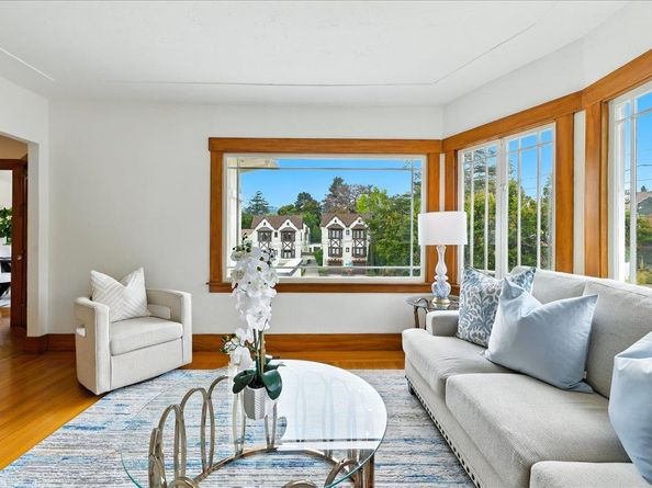 5555 Carlton Street, Oakland CA 94618