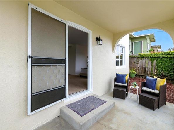 5555 Carlton Street, Oakland CA 94618