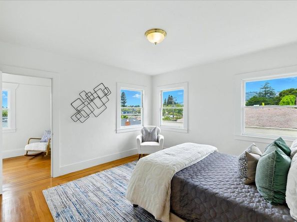 5555 Carlton Street, Oakland CA 94618
