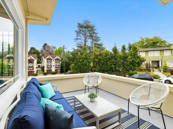 5555 Carlton Street, Oakland CA 94618