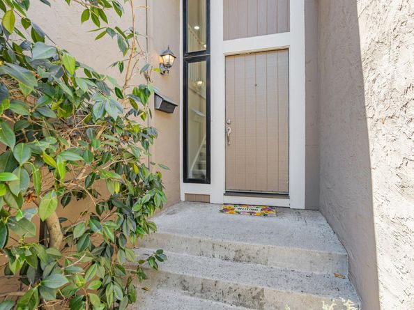 6698 Buggywhip Court, San Jose CA 95120