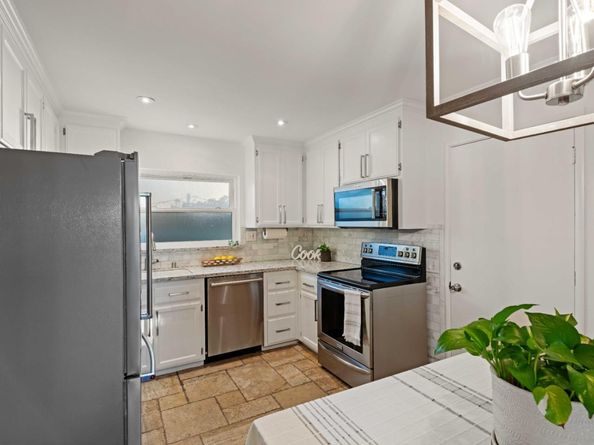 1890 Wharf Road, Capitola CA 95010