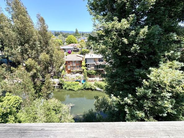 1890 Wharf Road, Capitola CA 95010