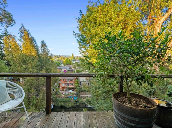1890 Wharf Road, Capitola CA 95010
