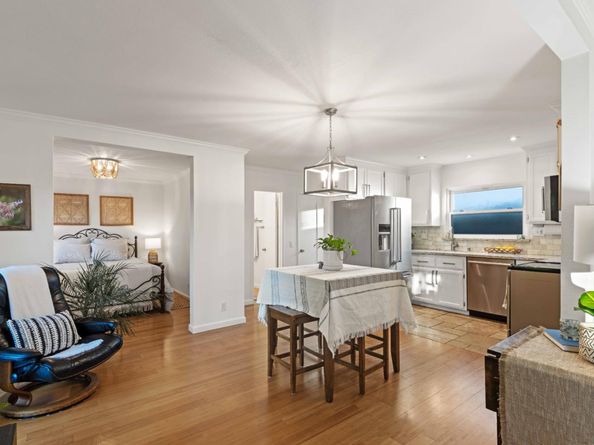 1890 Wharf Road, Capitola CA 95010