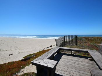 66 Pelican Point