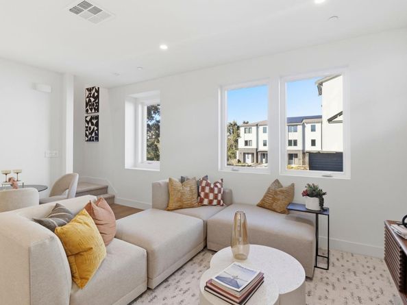 1129 Esther Court, Palo Alto CA 94303