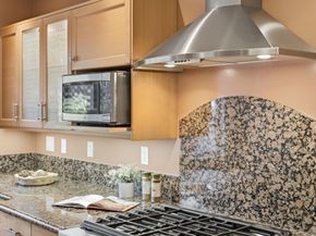 852 Peach Avenue, Sunnyvale CA 94087