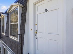 1915 Mount Vernon Court 16, Mountain View CA 94040