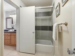 1915 Mount Vernon Court 16, Mountain View CA 94040