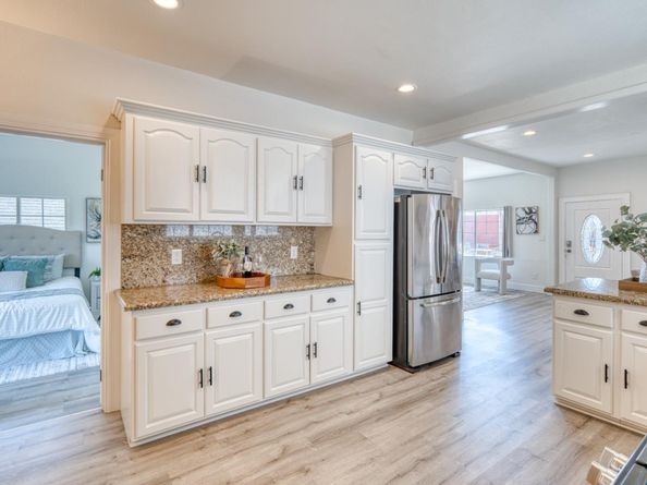 2036 E 20th Street, Oakland CA 94606