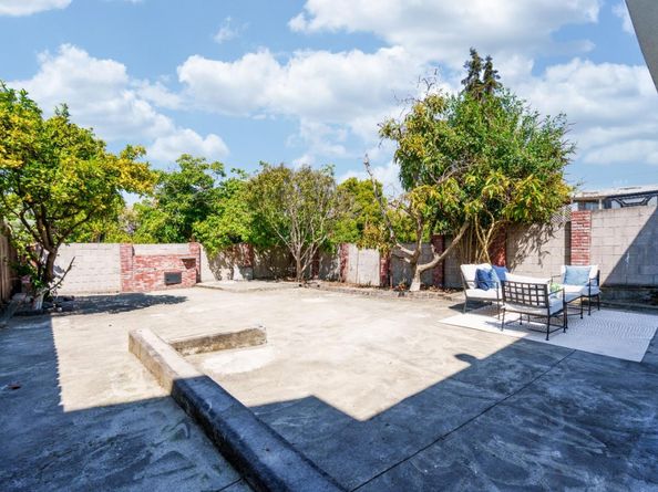 2036 E 20th Street, Oakland CA 94606