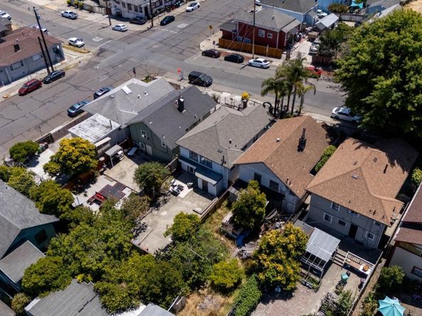 2036 E 20th Street, Oakland CA 94606