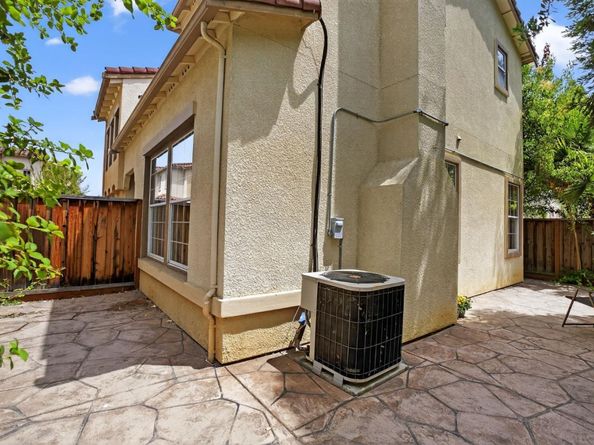 612 Villa Centre Way, San Jose CA 95128