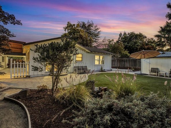 667 Cuesta Drive, Los Altos CA 94024