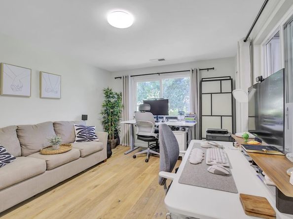 667 Cuesta Drive, Los Altos CA 94024