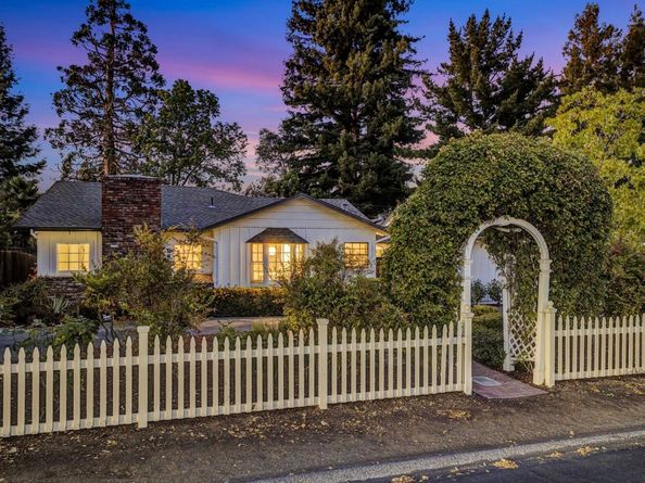 667 Cuesta Drive, Los Altos CA 94024