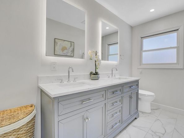 667 Cuesta Drive, Los Altos CA 94024