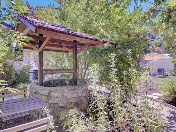 667 Cuesta Drive, Los Altos CA 94024