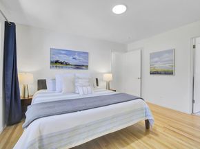 667 Cuesta Drive, Los Altos CA 94024