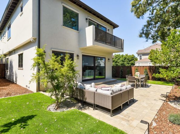 671 Live Oak Avenue, Menlo Park CA 94025