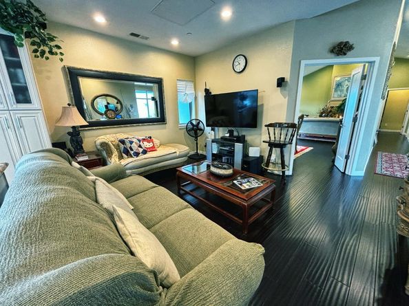 2612 Hallmark Drive, Belmont CA 94002