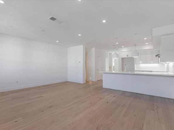 2735 Oak Road, Walnut Creek CA 94597