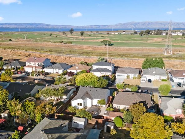 159 Jasmine Way, East Palo Alto CA 94303