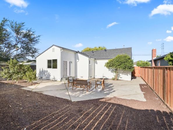 159 Jasmine Way, East Palo Alto CA 94303