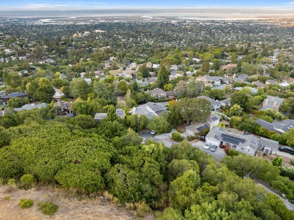 722 Bayview Way, Redwood City CA 94062