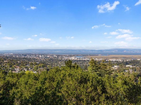 722 Bayview Way, Redwood City CA 94062