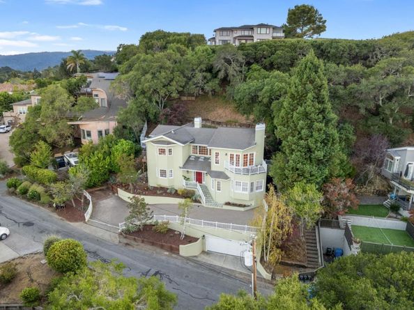 722 Bayview Way, Redwood City CA 94062