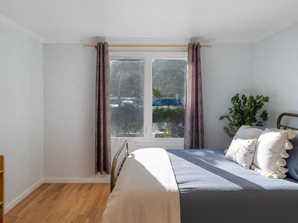 1080 8th Avenue, Redwood City CA 94063