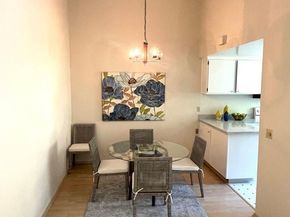 1350 Merrivale West Square, San Jose CA 95117